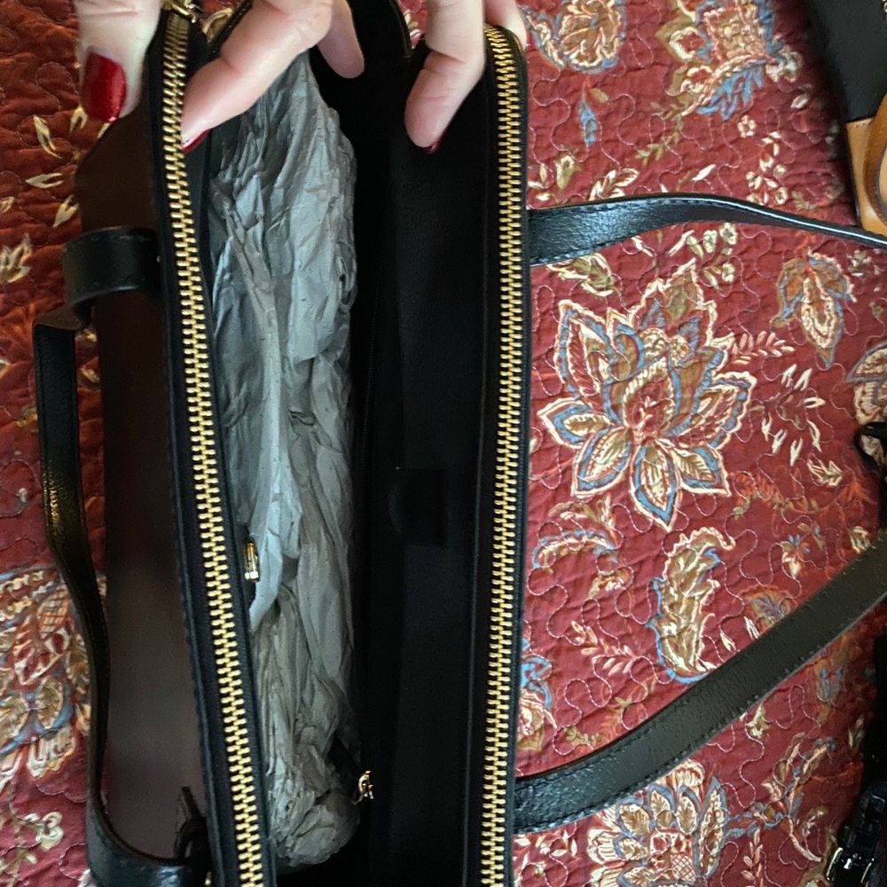 Kate Spade Should Bag - Picture 4 of 4